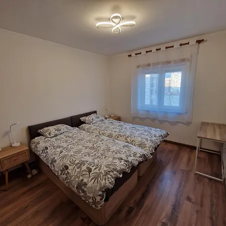 & Apartamento *